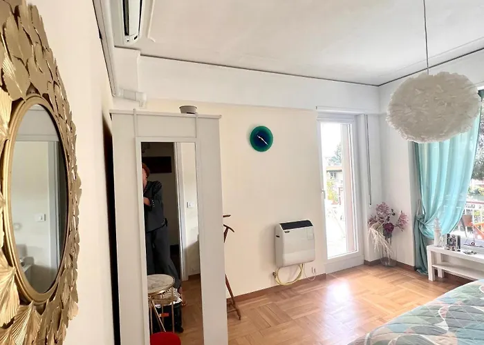 Free Parking And Air Conditioner Apartment Sanremo