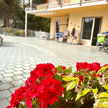 Free Parking And Air Conditioner Apartament San Remo
